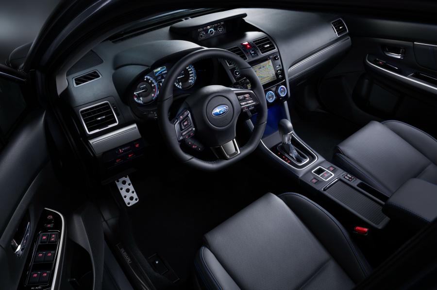 Интерьер Subaru Levorg 2017 года  (WW) (фото 10 из 46)